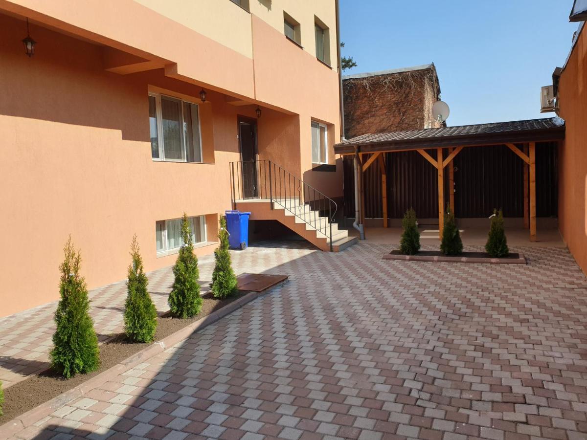 Apartment Villa Bukarest Exteriör bild