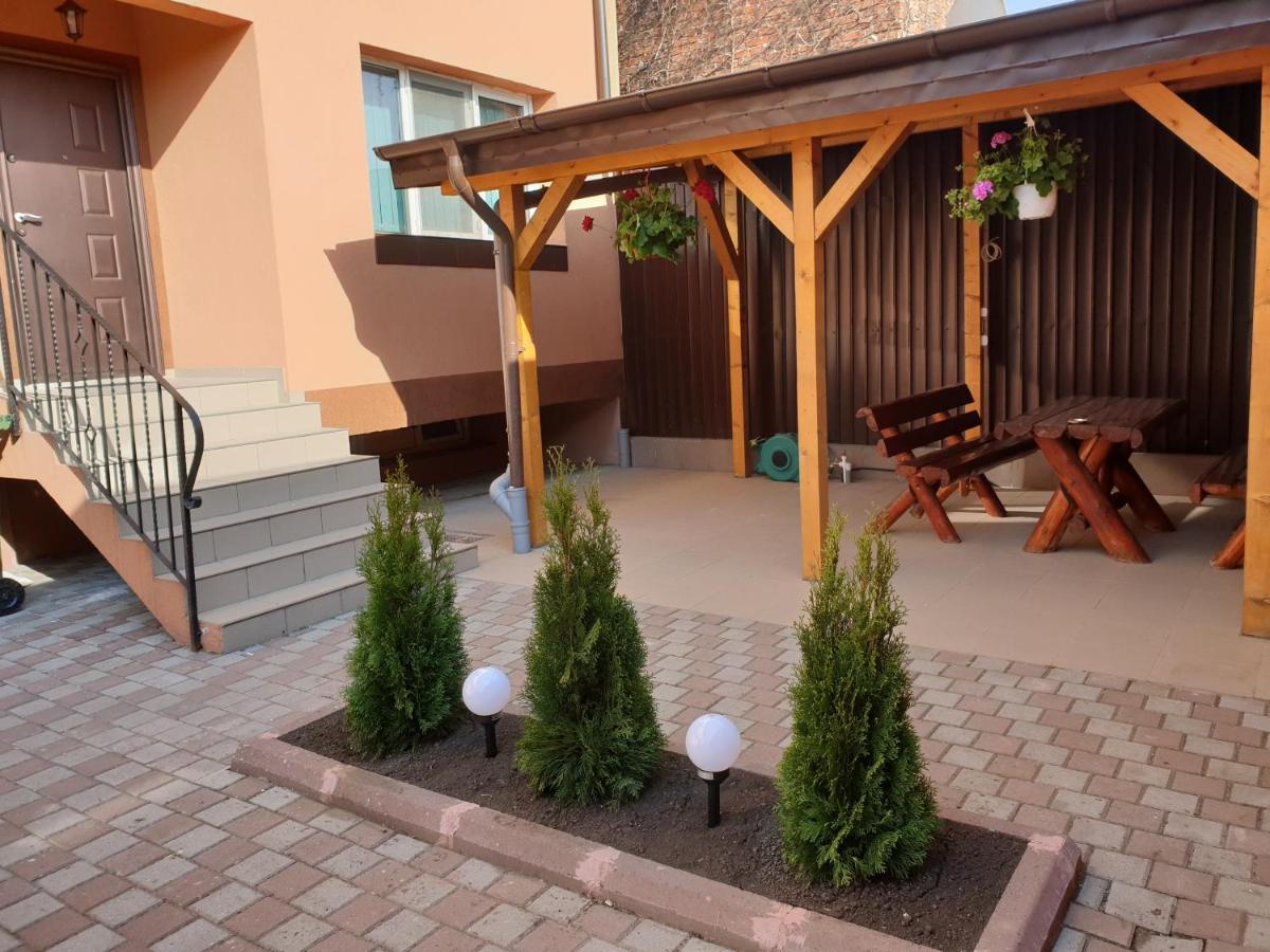 Apartment Villa Bukarest Exteriör bild